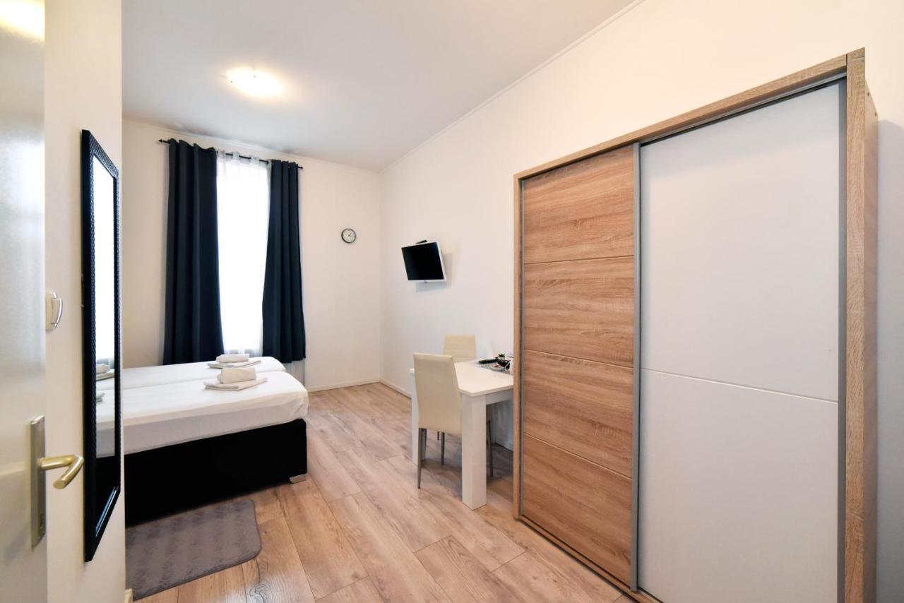 Virtus Apartments And Rooms With Free Private Parking Zagreb Exterior foto