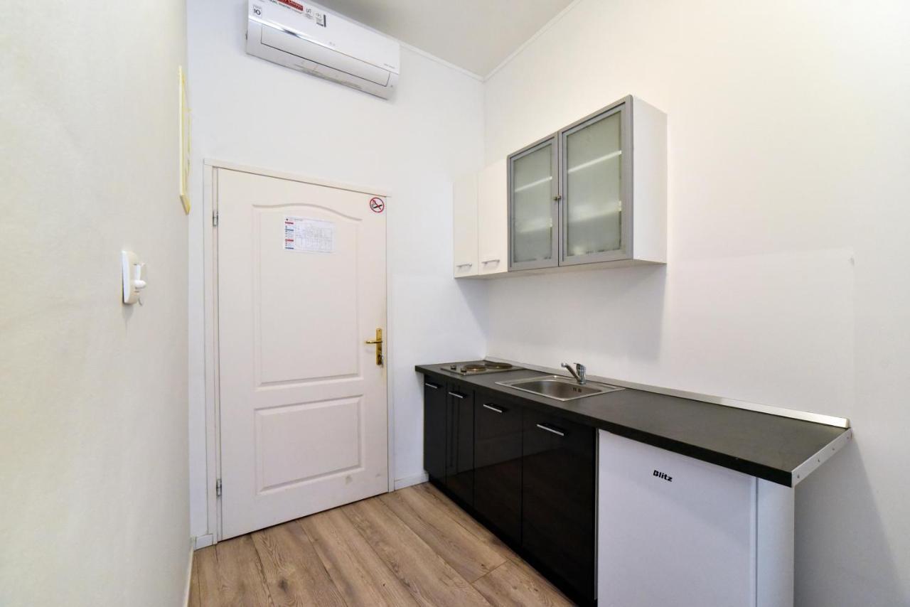 Virtus Apartments And Rooms With Free Private Parking Zagreb Exterior foto