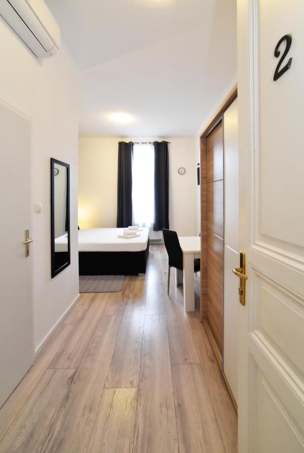 Virtus Apartments And Rooms With Free Private Parking Zagreb Exterior foto