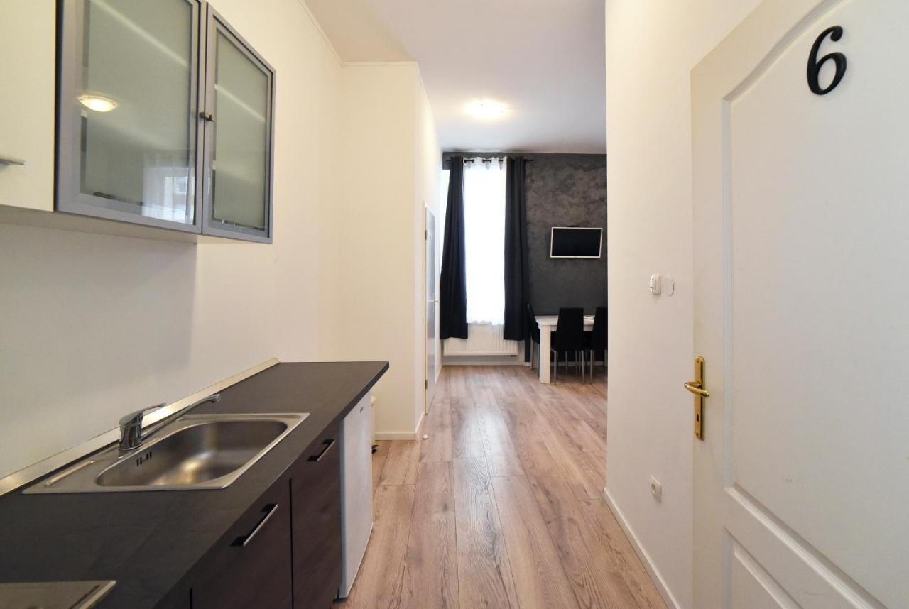 Virtus Apartments And Rooms With Free Private Parking Zagreb Exterior foto