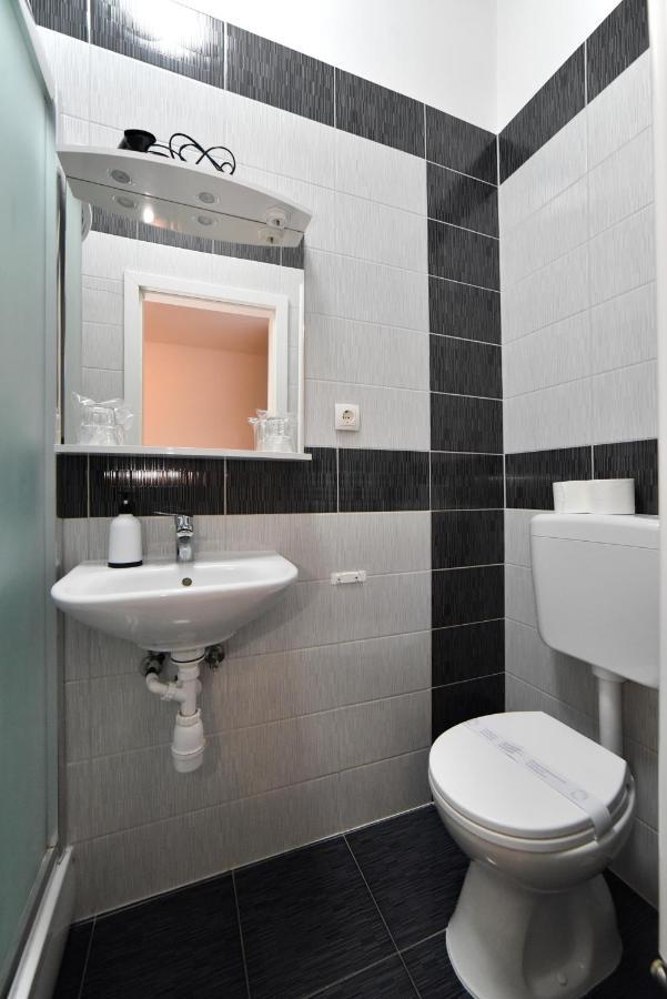 Virtus Apartments And Rooms With Free Private Parking Zagreb Exterior foto