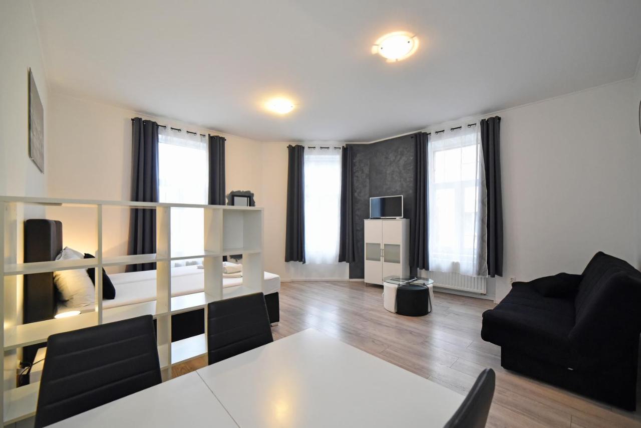 Virtus Apartments And Rooms With Free Private Parking Zagreb Exterior foto