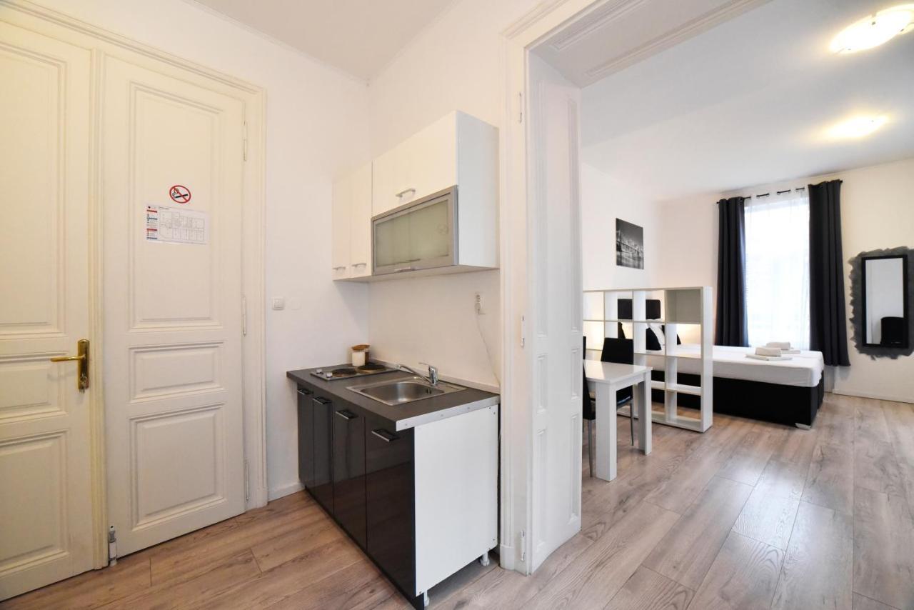 Virtus Apartments And Rooms With Free Private Parking Zagreb Exterior foto