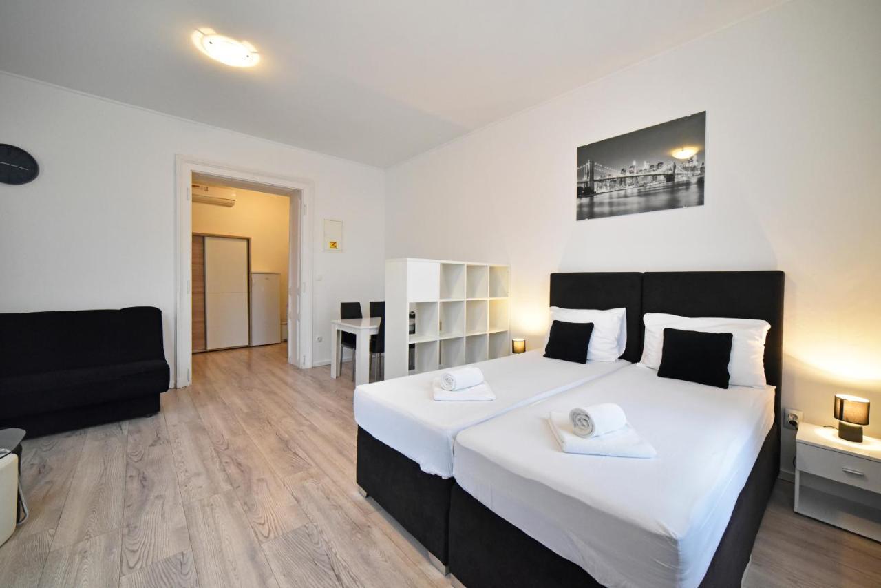 Virtus Apartments And Rooms With Free Private Parking Zagreb Exterior foto