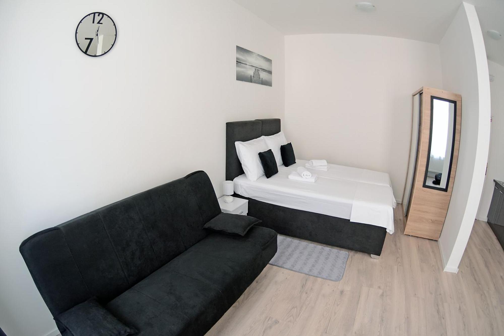 Virtus Apartments And Rooms With Free Private Parking Zagreb Habitación foto