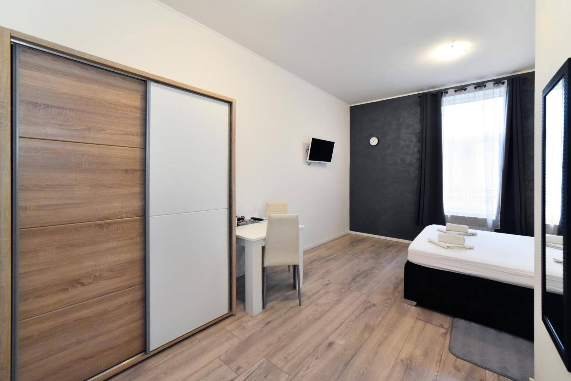 Virtus Apartments And Rooms With Free Private Parking Zagreb Exterior foto